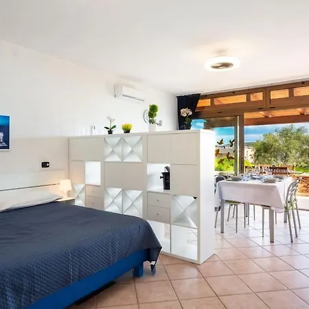 Apartment Cozy House Sea View Of *