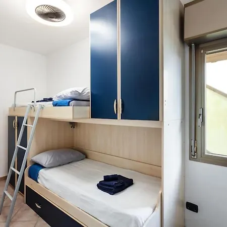 Cozy House Sea View Of Apartment Golfo Aranci